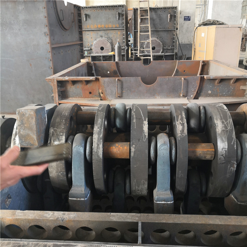 900<i></i>x1200型箱式破碎機(jī) 硫鐵礦廂式粉碎機(jī) 紅磚方箱破碎機(jī)