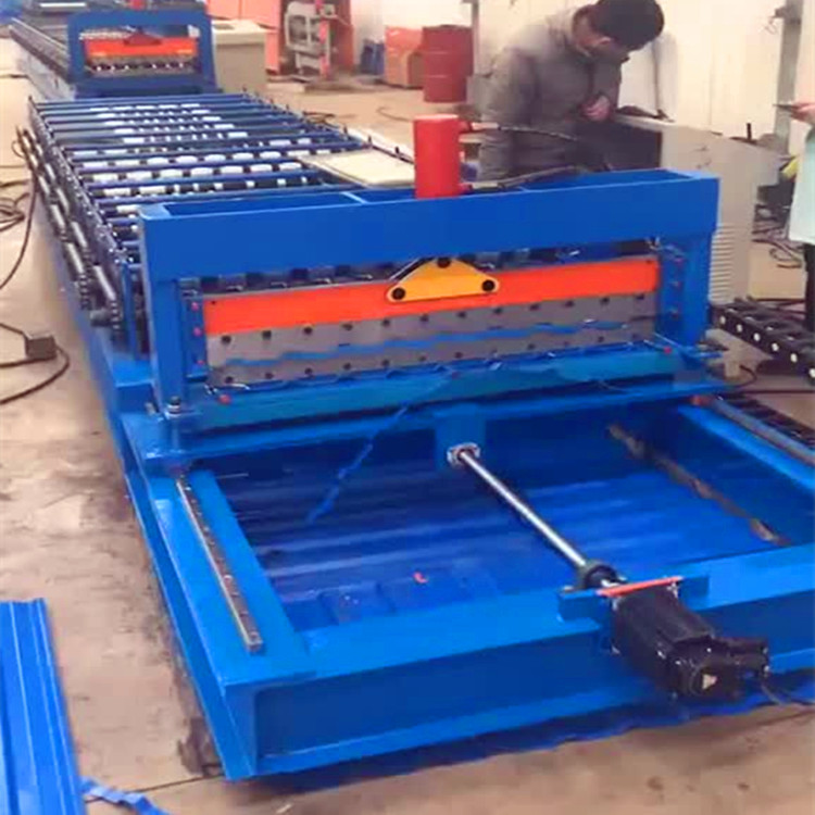 彩鋼壓瓦機10.png