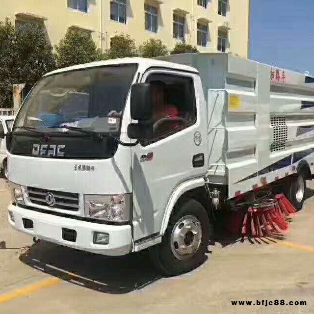東風國六街道清掃車 大型環衛干式掃路車 10方道路吸塵掃路車