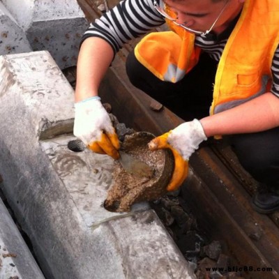 河北利鼎 鐵路產(chǎn)品 螺旋道釘錨固劑 道釘錨固劑 樹脂錨固劑 環(huán)保錨固劑 樹脂基錨固劑 絕緣錨固劑LD-211