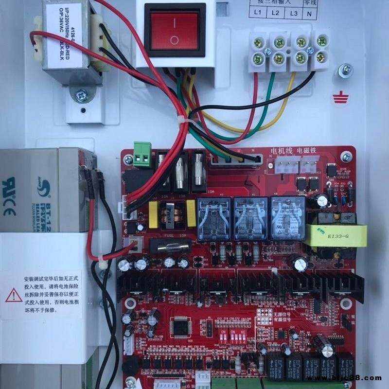 防火門，防火卷閘門，防火平開門，防火鋼制門，特級防火門，電動門，防火門，防火控制箱設(shè)備，同城免費安裝