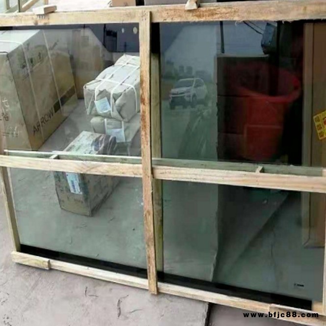 壓路機(jī)配件 徐工263前擋玻璃 徐工222J門(mén)玻璃  徐工膠輪壓路機(jī)全車(chē)玻璃 振動(dòng)壓路機(jī)玻璃 壓路機(jī)玻璃廠家