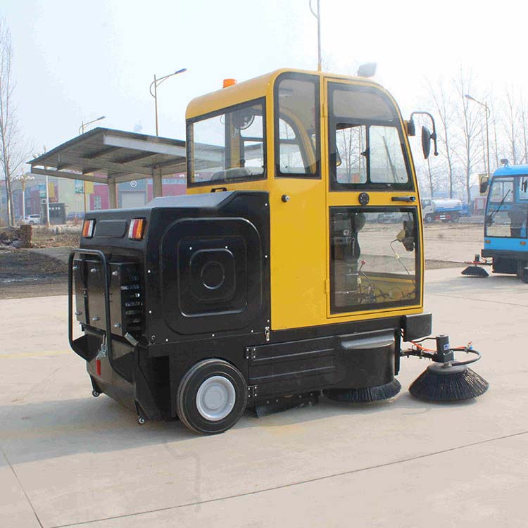 景區(qū)小型電瓶式清掃車 駕駛式小型電動(dòng)掃路車 盛達(dá) 可以實(shí)地試車