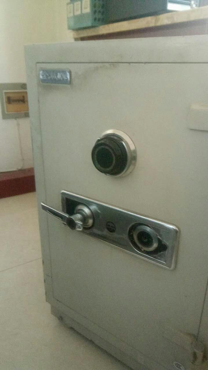 睿中心換鎖換鎖