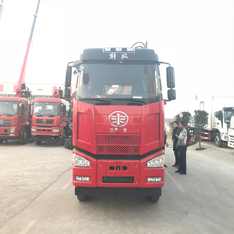 東風華神F5裝配徐工12噸4節臂隨車吊 徐工隨車吊圖片 神百 歡迎選購