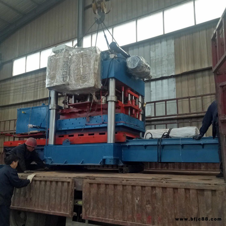 全自動混凝土彩瓦機生產(chǎn)廠家 模壓水泥瓦機 980型水泥瓦機 水泥制磚機