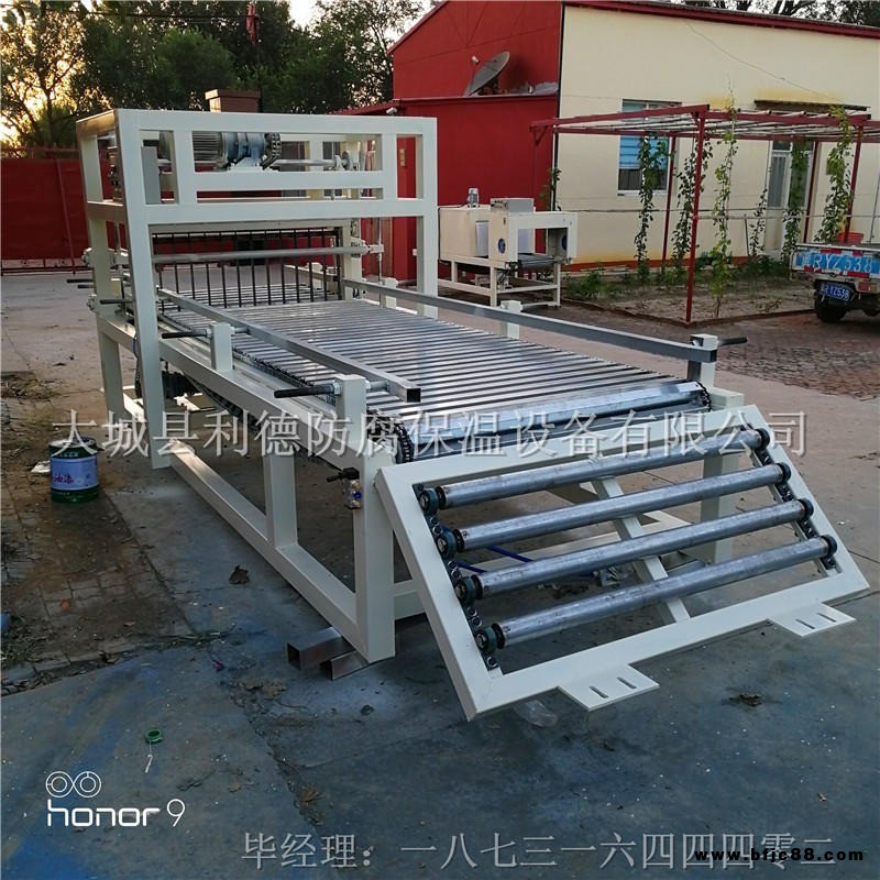 水泥發(fā)泡切割機(jī)自動轉(zhuǎn)角氣缸推動 水泥發(fā)泡板設(shè)備 水泥發(fā)泡鋸
