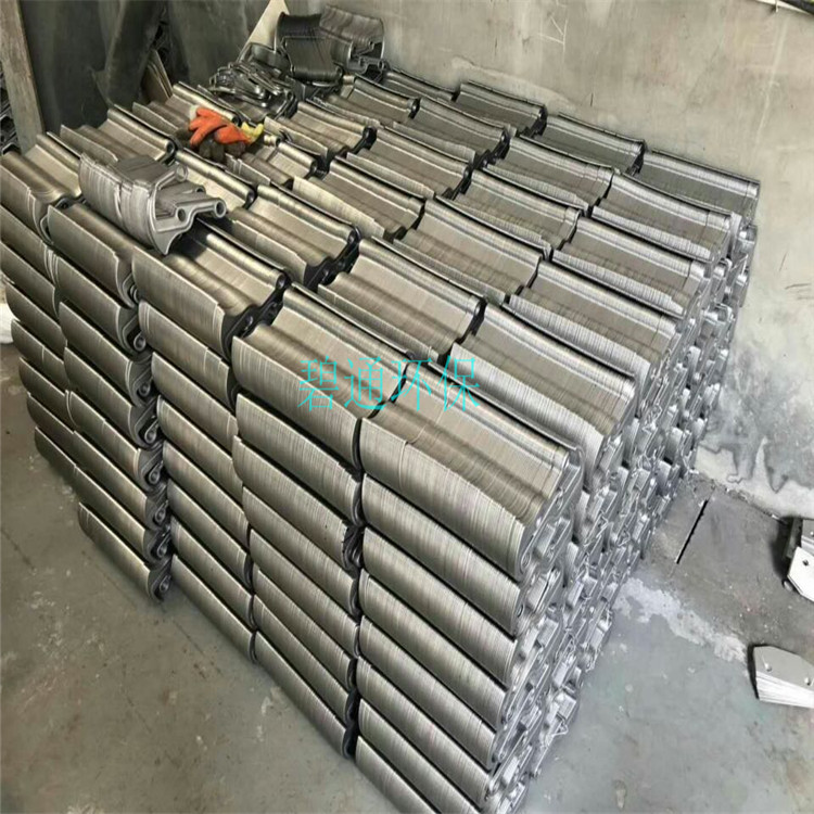 不銹鋼耙齒型格柵除污機(jī) 寧夏不銹鋼污水處理格柵制造 -500機(jī)械格柵碧通批發(fā)